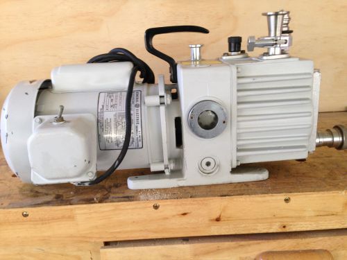 TRIVAC D2A VACUUM PUMP