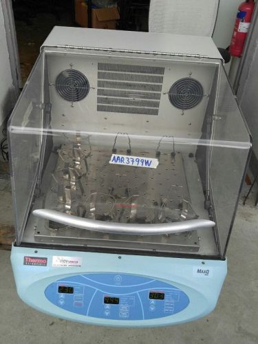 Thermo Scientific Max Q 4000  Benchtop Orbital Shaker - AAR 3799A