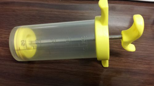 Supervet 100cc Shorty Syringe w/o dose nut Yellow Cattle Sheep Swine Goat