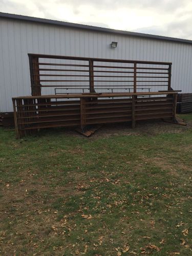 Freestanding Cattle Corral Panels