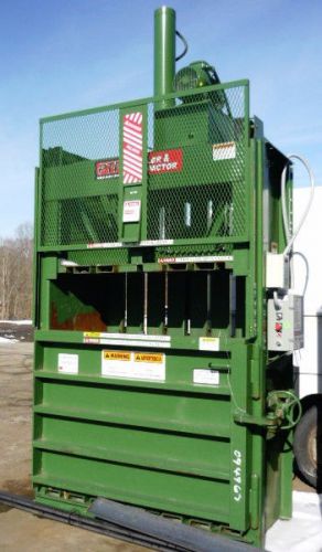 Baler - Used PTR 2300HD Baler