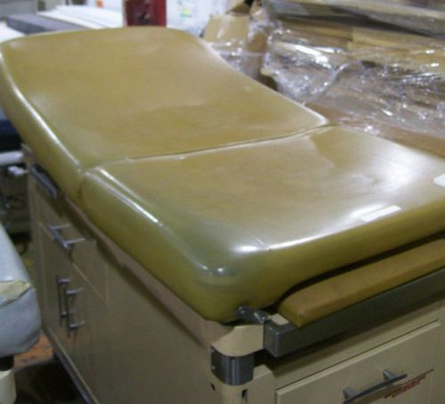 CORONET EXAM TABLE - FAIR CONDITION