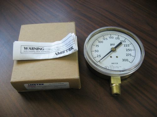 New Ametek P1590 Pressure Gauge 3 1/2&#034; , 300 PSI, 017982, P 1590