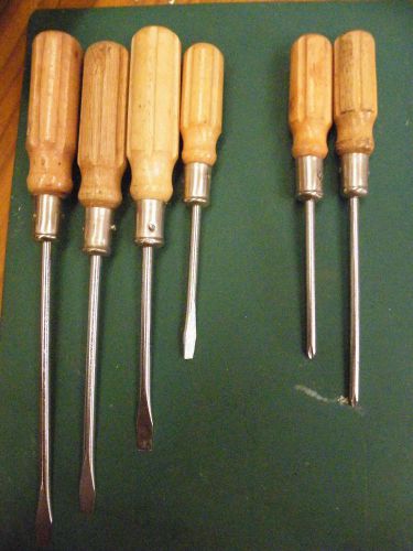 SET OF 6 SCREWDRIVERS WOODEN HANDLE