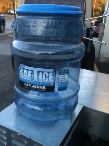 San Jamar (S1600) San Jamar 6gal SAF-T-ICE tote