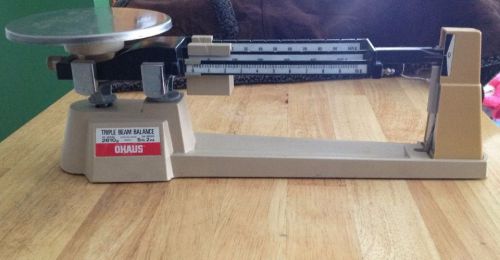 Vintage Ohaus Triple Beam Balance Scales 700/800 Series 2610g-5lb2oz Capacity