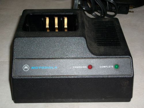 NTN4864B MOTOROLA DESK CHARGER