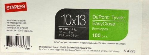 Office Lot of 100 STAPLES White DuPont Tyvek Easy Close Envelopes 10&#034; x 13&#034; NEW