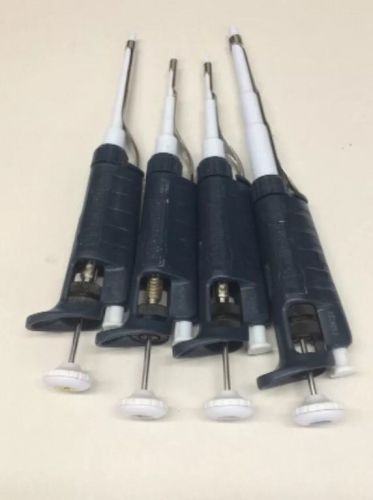 Gilson  pipette pipettor P10/ P20 2-20/ P200/ P1000 LOT 4