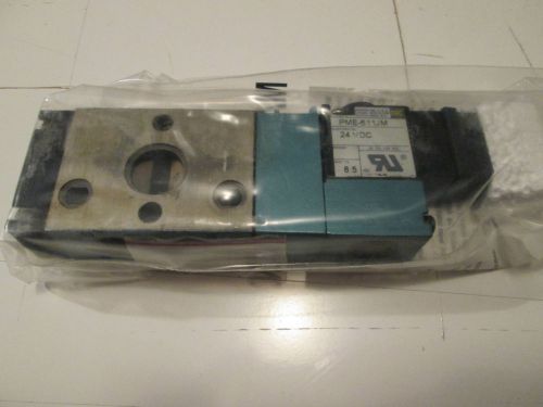 NEW IN BOX MAC 811C-PM-611JM-132 24V-DC 1/4IN NPT SOLENOID VALVE