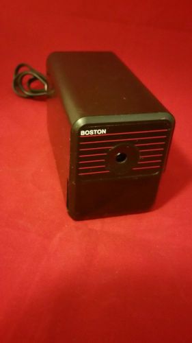 VINTAGE BOSTON ELECTRIC PENCIL SHARPENER  MODEL 18 MADE IN USA