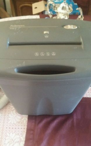 Fellowes p700-2 paper shredder