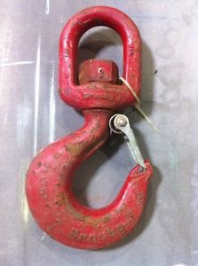 Crosby 7-1/2 ton swivel hook