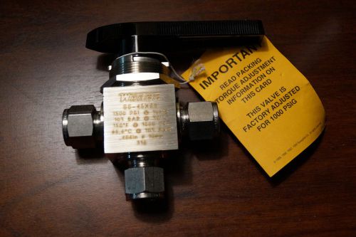 Swagelok 1-Piece 40 Series 3-Way Ball Valve, 4.6 Cv 1/2 in. Tube Valve(SS-45XS8)