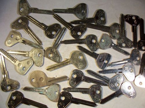 30  VINTAGE  VOLKSWAGEN   KEY BLANK   UNCUT