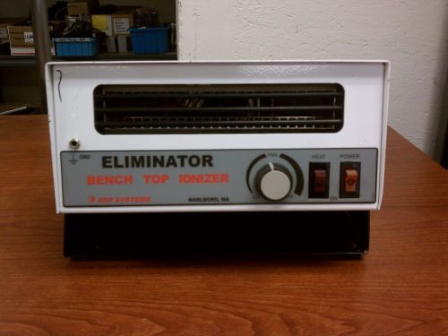 ESD Eliminator 43102 Bench Top Self Balancing Ionizer / OO1612