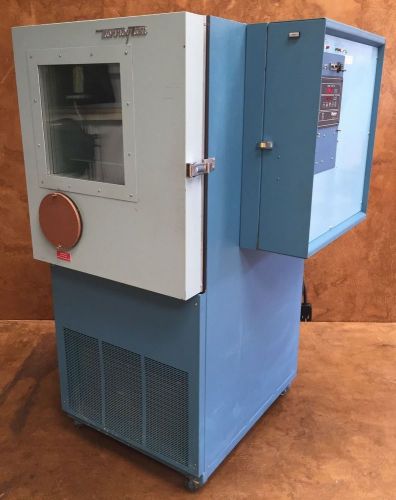 Tenney Ten Temperature Chamber * Environmental Chamber * Versa Tenn III * Tested