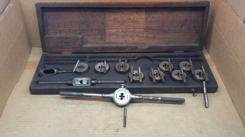 Vintage Russell Mfg Co Tap &amp; Die Set  1/4&#034; to 1/2&#034;