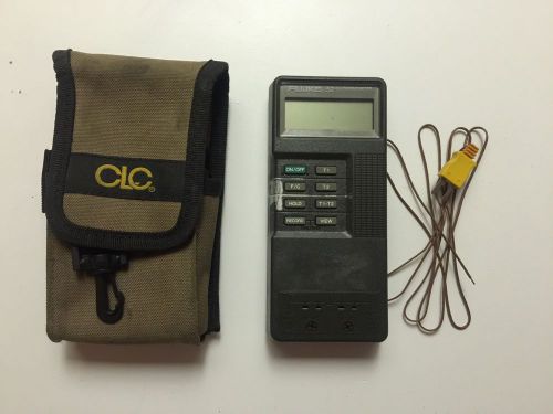 Fluke 52 K/J Thermometer with 1 Thermocouple in Carrying Case