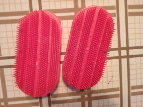 2 Red Goat animal Livestock Brushes