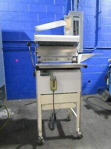 OLIVER 777 BREAD SLICER NT VARIETY 1/2&#034; CUT BAKERY SLICING MACHINE