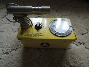 Civil Defense VICTOREEN CDV-700 GEIGER COUNTER/SURVEY METER 1950s?