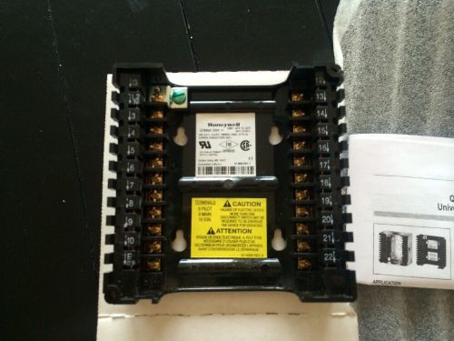 NEW Honeywell Q7800 A 1005 22-Terminal Universal Wiring Subbase