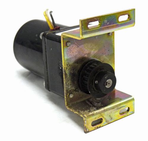 Oriental 3rk15gk-a2 reversible motor 15w 100v 1200/1500rpm w/3gk9k gearhead for sale