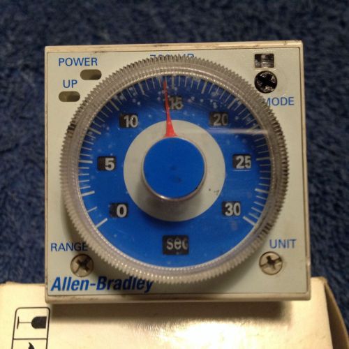 ALAN BRADLEY UNIVERSAL TIMER RELAY 700- HR52TA17  SER.C