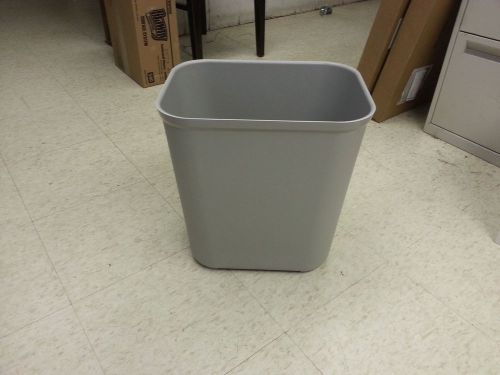 Rubbermaid FG254300Gray 28qt UL Wastebasket, Gray