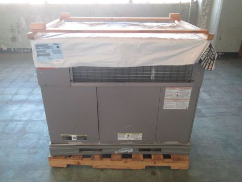 Arcoaire commercial gas / electric heat pump pgd324040k001c 13 seer blemished for sale