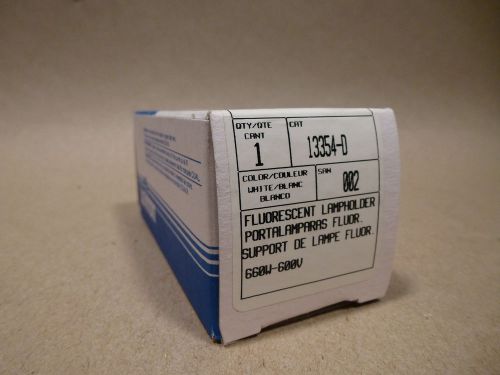 Leviton 13354-D Fluorescent Lampholder - Medium Base Bi-Pin 600 Volts 660 Watt