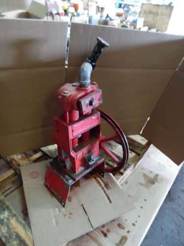 BEAN 2 PLUNGER (DU-PLEX) PUMP, TURNS, SHAFT IS BENT, USED