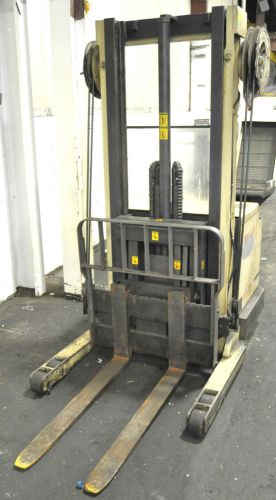 Crown #3owrtf-s 4000lbs walk behind electric lift for sale