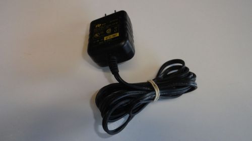 BB8:  IOMEGA ZIP AP05Z-US AC ADAPTER POWER SUPPLY FOR EXTERNAL ZIP DRIVE, 5VDC