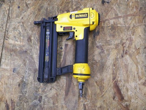 Dewalt D51238 2&#034; 18 Gauge Brad Nailer (Lot 3909)