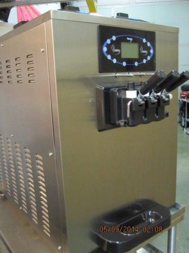 Commercial Grade Restaurant Sized  HOMMY ICE CREAM MACHINE HM 706-G-F01