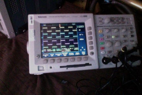 Tektronix TDS3014B oscilloscope with 4 probes