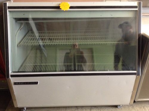 Master-Bilt DMS-72 Refrigerated Deli Case 2 Door - 29 Cu. Ft.