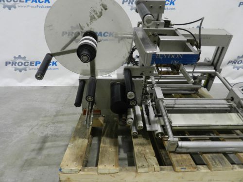 Koch crossweb labeler