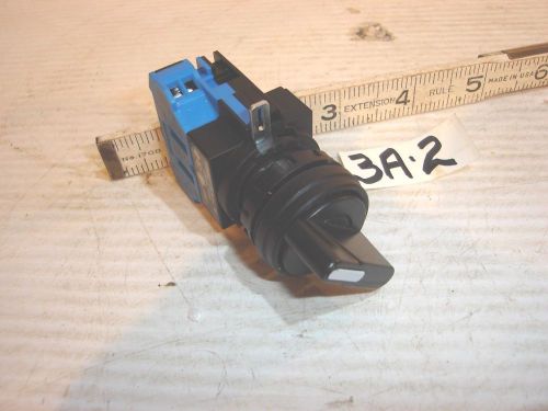 SPST 90 DEGREE TURN SWITCH IDEC HW SERIES NEW HW1S-2TF10