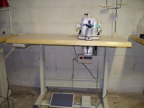 Fur  sewing  industrial  sewing  machine Taurus 402