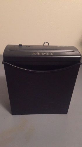 NoviTech Black 6 Sheet Paper Shredder