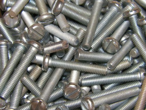 4mm x 25mm slotted machine screws steel (100) 0.7 thread pitch