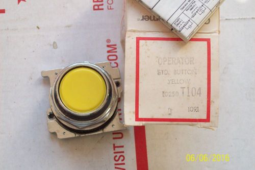 *NEW* CUTLER HAMMER FLUSH YELLOW PUSH BUTTON 10250 T104