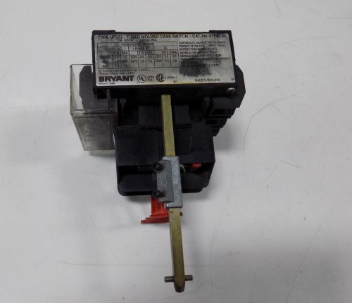 BRYANT UFS32 67FSC30 3 POLE 30A FUSIBLE DISCONNECT SWITCH