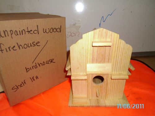 UNPAINTED WOODEN FIREHOUSE/BIRDHOUSE  DECORATIVE   1026