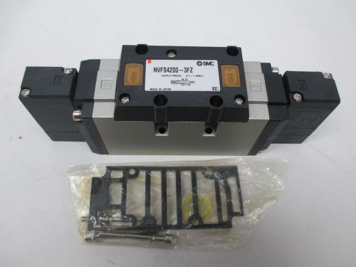 NEW SMC NVFS4200-3FZ 120V-AC SOLENOID VALVE D303502