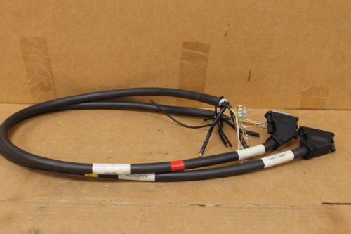 ALLEN BRADLEY 2090-U3AE-D4401 SER. C CABLE WITH PLUG