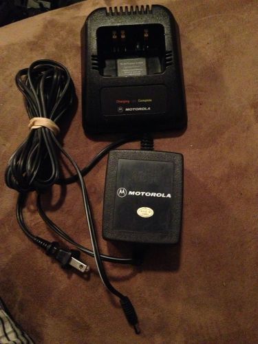 Motorola NTN1171A NTN1172A Radio Battery Charger HT1000 MTS2000 MT2000 MTX8000